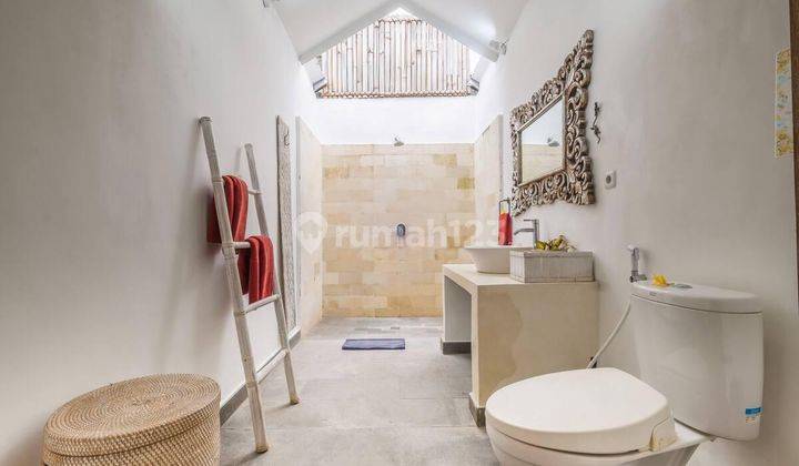 LEASE HOLD VILLA IN PETITENGET 15