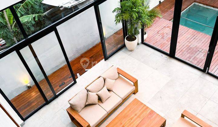 VILLA 2LANTAI DI CEMPAKA IMB LENGKAP 1