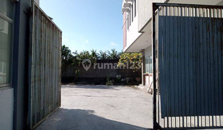 Dijual kantor dan gudang luas tanah 30,7 are pinggir jalan bypass ida bagus mantra sukawati 6