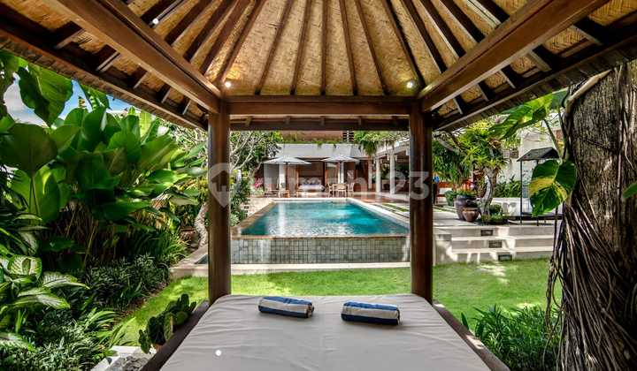 Dijual Villa Luxury View Gunung Ungasan