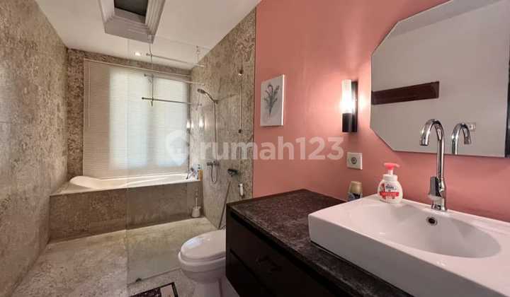 Dijual Rumah Jalan Sunset Road Kuta