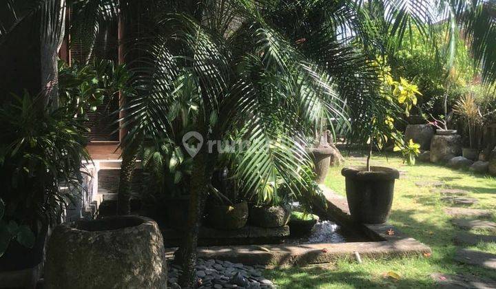 Dijual Villa Kerobokan Kelod 1