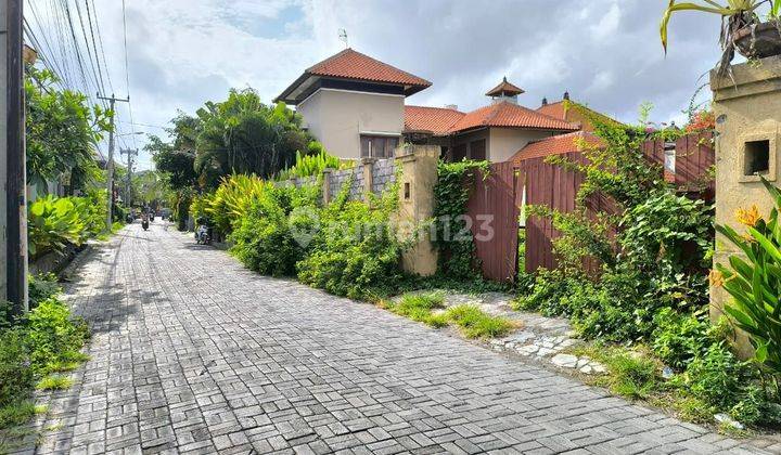 Dijual Tanah 2,51 are Petitenget 1