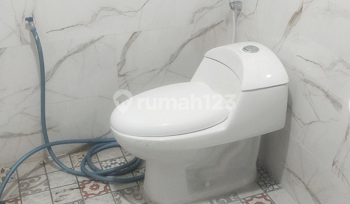 For Sale: 2 Units of 3-Story Shop Houses (3rd Floor with Roof Top) on Jalan Cargo Permai Ubung.