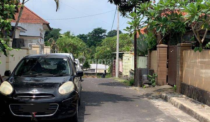Di Jual Rumah Dekat Mall Living World 1