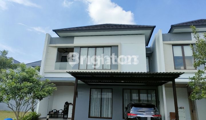 Rumah cantik dan sudah renovasi 2 lantai siap huni di The Mozia BSD City