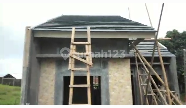 For sale, the most beautiful and cheapest cool cluster house in Bogor. 2