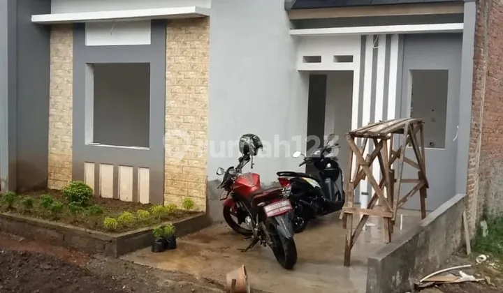 The cheapest single-story house, flood-free. 2