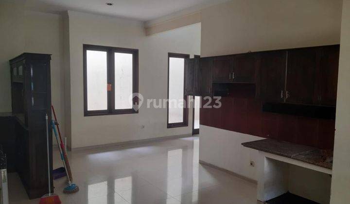 Rumah 2 Lantai Bagus SHM di Sektor 6 bintaro, Jakarta Selatan 4