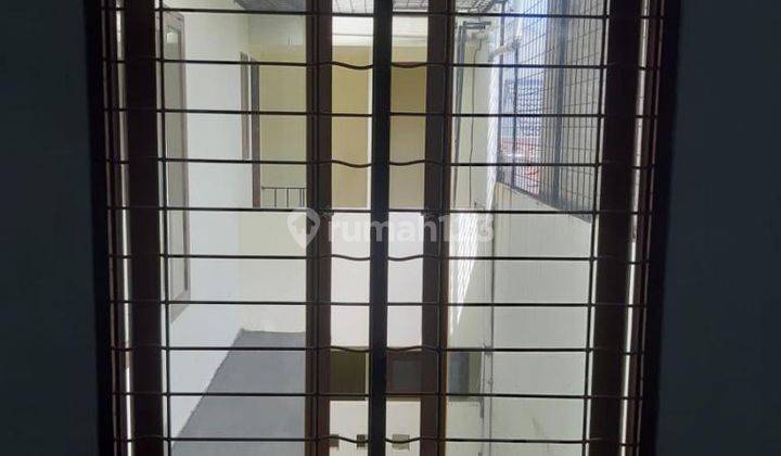 Rumah 2 Lantai Bagus SHM di Sektor 6 bintaro, Jakarta Selatan 8