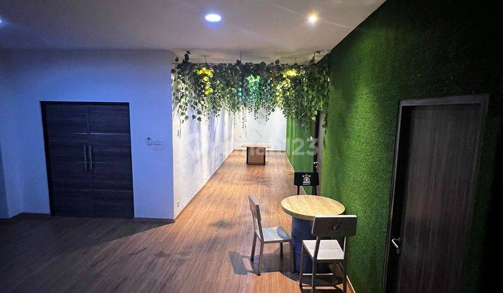 Dijual Geding Kantor di Jakarta Barat Renov Mewah Furnish Siap Pakai 6