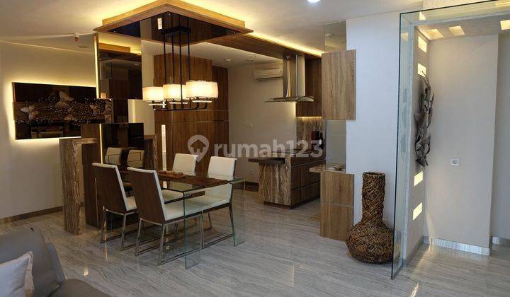 Unit Langka! Dijual Apartemen Gallery West Residence Furnish Lux 2