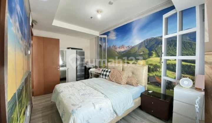 Negotiable Until Deal! Green Bay Condominium For Sale, Furnished and Ready to Occupy. 2