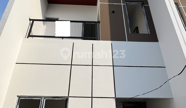 Hanya Ada 2 Unit! Dijual Rumah Baru Bebas Banjir di Meruya Jakbar 2