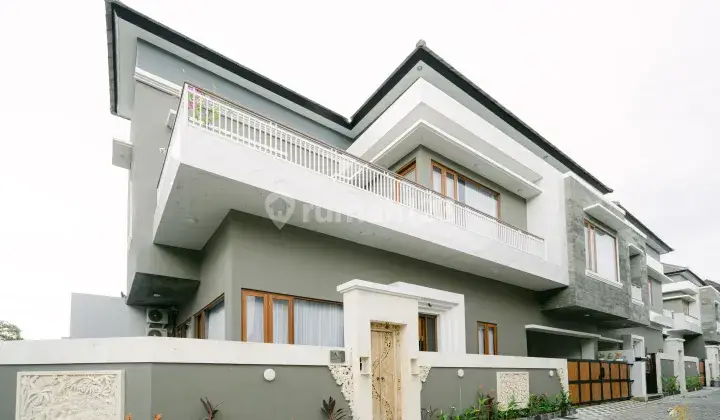 Dijual Hunian dengan Konsep Semi Villa Modern Balinese, hanya 8 Meter ke jalan utama   1