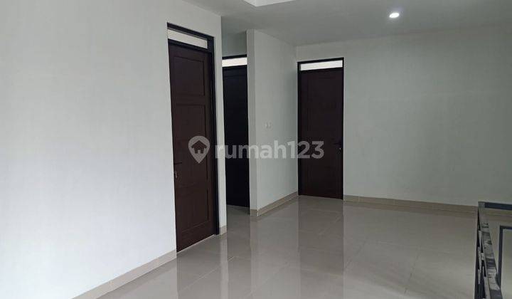 Limited Edition, Rumah Manis Dijual Furnish di Setiabudi Regency 2