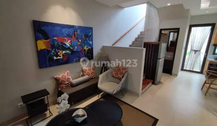 Rumah Cantik Mahakam 2 Lantai Siap Huni di Jakarta Garden City, Cakung 2