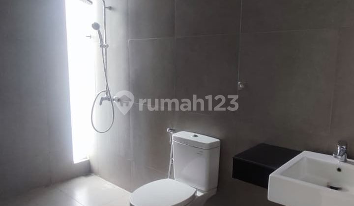 Rumah Premium Wisteria 2 Lantai - Bonus Mobil Langsung | SHM 2