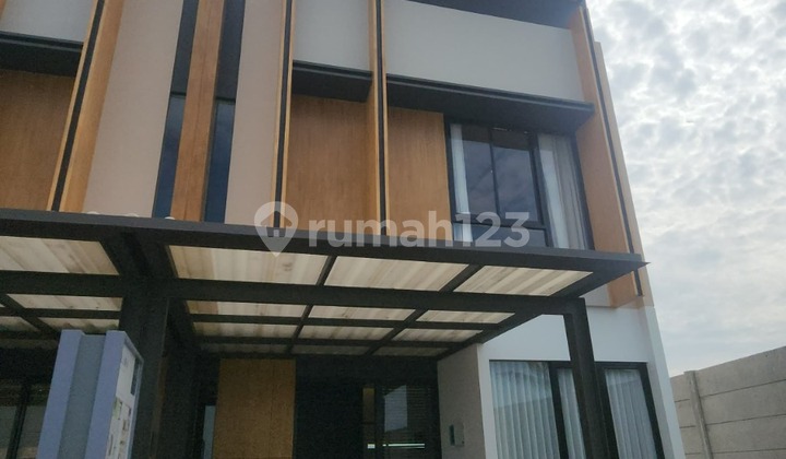 Exclusive Premium Living In Asthara Skyfront City 6X12 Modern 4Br Luxury Home