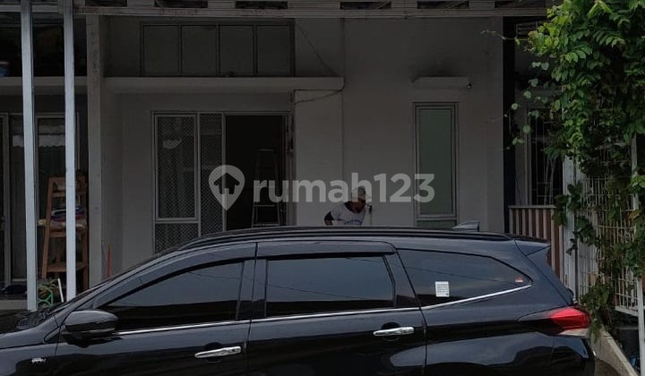 For Sale House - London Cluster, Mutiara Gading City (004)