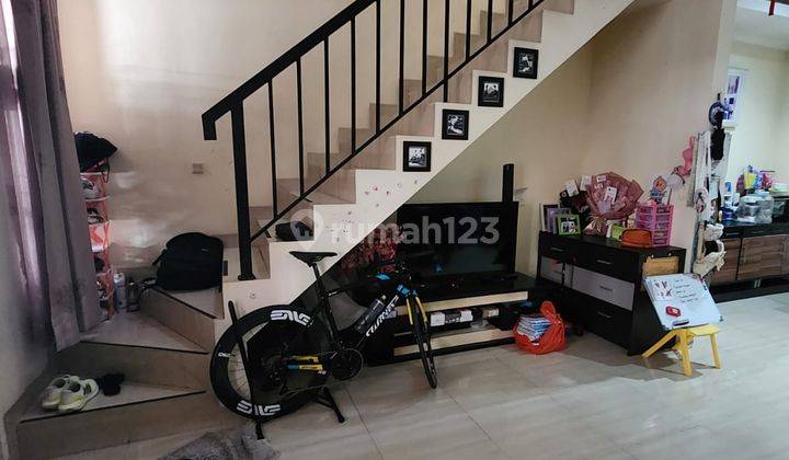 Dijual Murah Komplek Beverly Hills 2 Lantai Type 4.5x17, Duta Garden 031 2