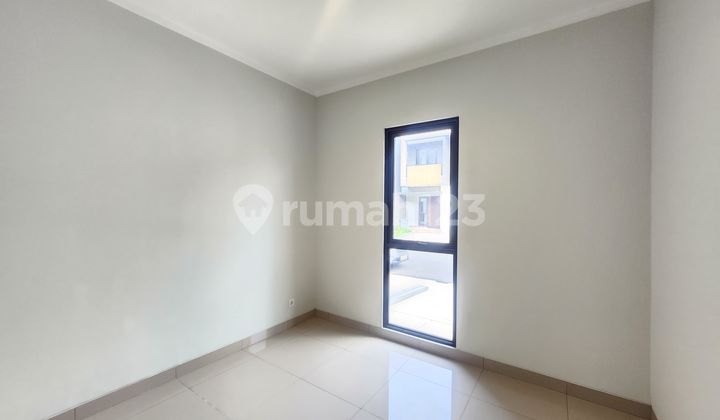 Rumah 2lt Cluster Regia di Summarecon Crown Gading, Harapan Indah 007 2