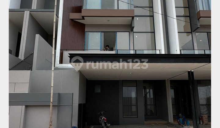 Dijual Rumah Mewah - Cluster Kelimutu, Asya (027)