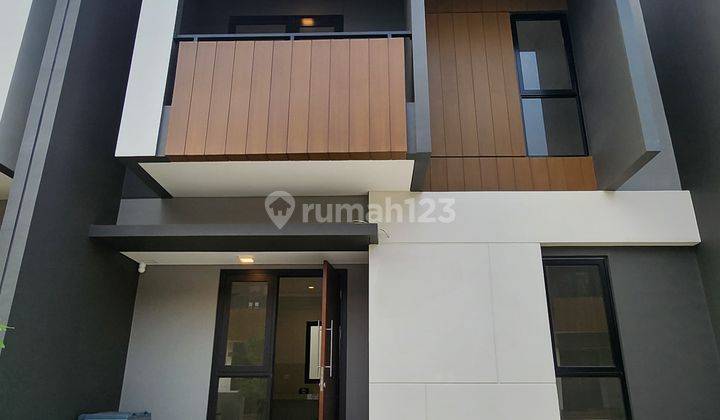 Rumah 2lt Cluster Regia di Summarecon Crown Gading, Harapan Indah 007 1