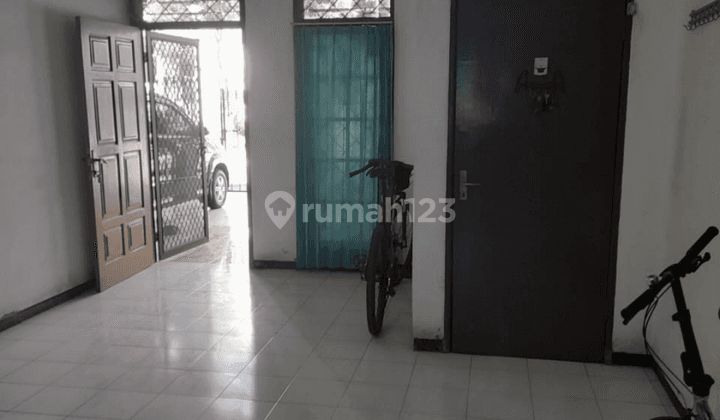 Rumah Di Komplek Pondok Tjandra Sidoarjo 2