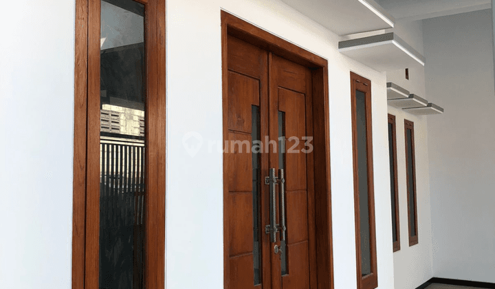 Rumah 2 Lantai di Sidotopo Wetan Indah Surabaya Utara  2