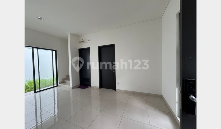 Jual Rumah Hook Mewah Maison De Wisteria Metland Menteng - Tipe Attic + Sky Balcony! (015)