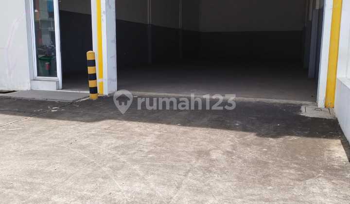 For Rent Warehouse Bizpark Near Highway and Container Access, Cakung, 037