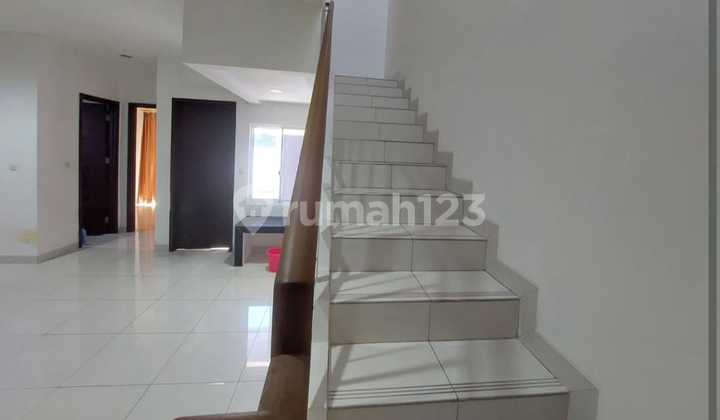Disewa Rumah Murah Siap Huni Cluster Palm Spring L7 Plus AC di Jakarta Garden City, Cakung 037 2