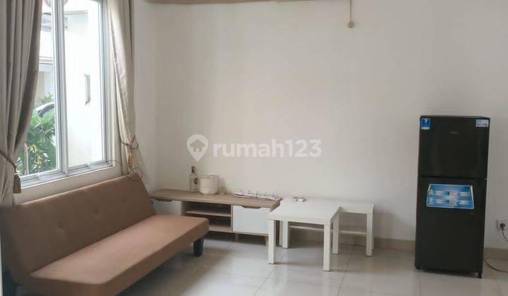 Disewakan Rumah Modern 2 Lantai Cluster Thames Jakarta Garden City 030 1