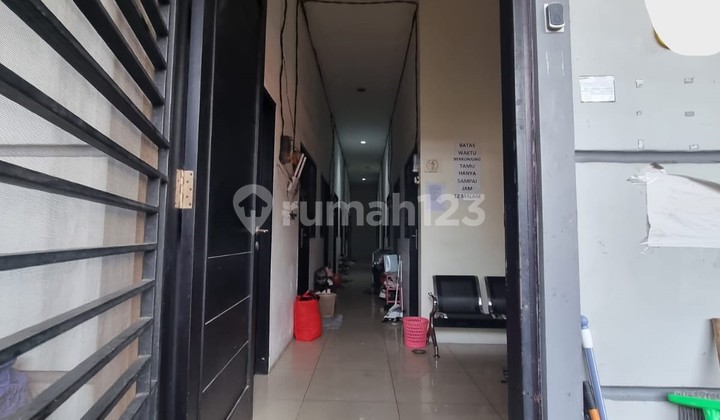 Dijual Cepat Kost 3 Lantai Plus AC Lokasi Strategis di Penjaringan, Jakarta Utara 037 Dijual Cepat Kost 3 Lantai Plus AC Lokasi Strategis di Penjaringan, Jakarta Utara 037