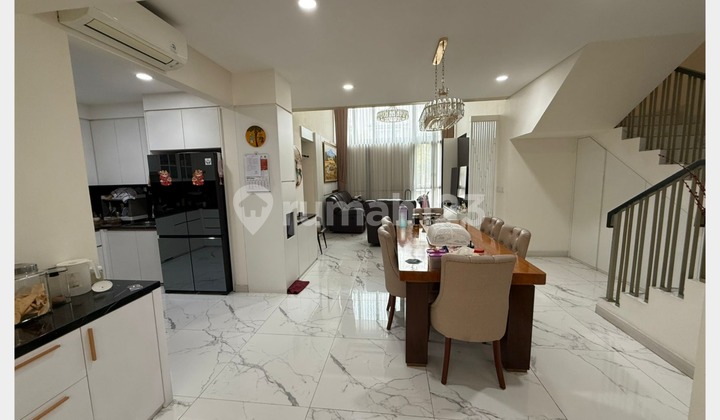 Jual Rumah Mewah Cluster Asya Matana Dengan High Ceiling yang memukau, Jakarta Garden City, Cakung 007