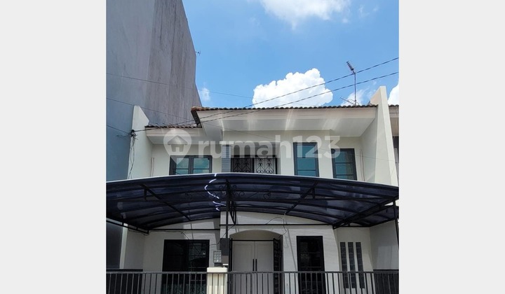 Dream Home In New Gading Arcadia Renovated With 5 Rooms Plus Air Conditioner Ready To Occupy, Kelapa Gading 028 Dream Home In New Gading Arcadia Renovated With 5 Rooms Plus Air Conditioner Ready To Occupy, Kelapa Gading 028