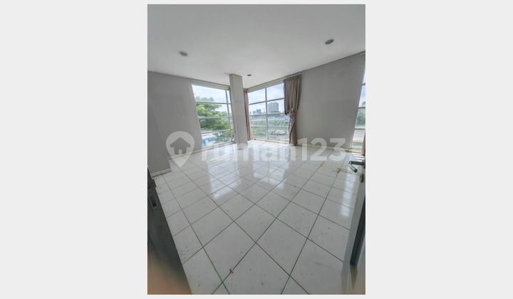 For Rent Hook Corner 3-Story Shophouse at Bekasi Town Square (Betos) - Strategic & Premium Location (013) For Rent Hook Corner 3-Story Shophouse at Bekasi Town Square (Betos) - Strategic & Premium Location (013)