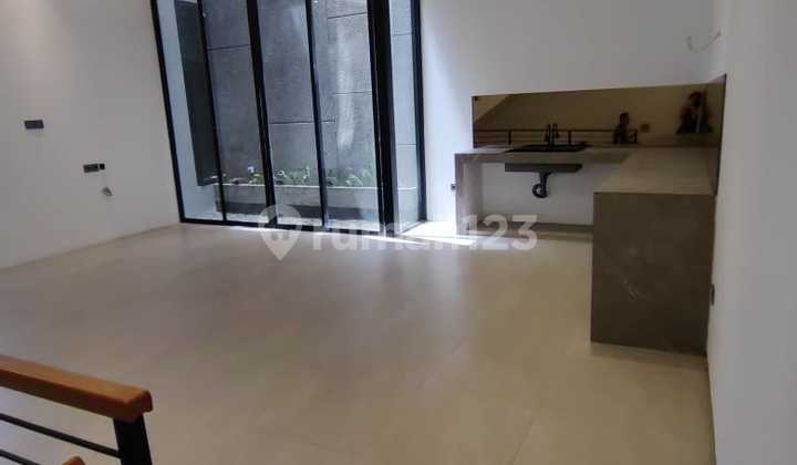 For Sale New 3 1/2 Story Building House Sunter Agung Permai