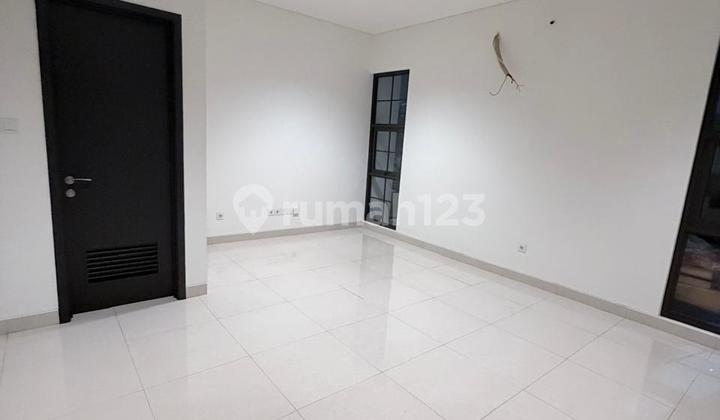 Premium 2-Story House for Rent with Attic Room - Maison De Wisteria Cluster, Metland Menteng, Cakung 028