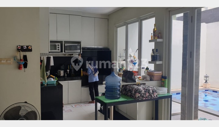 Dijual Rumah Mewah Siap Huni Ada Kolam Renang di Metland Menteng, Cakung, Jakarta Timur, 026