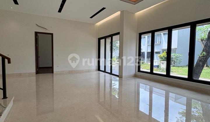 RUMAH BARU HOEK - SIAP HUNI  DI FORESTA - BSD CITY - TANGERANG