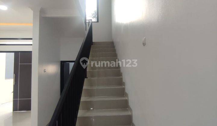 Dijual Rumah Melati Mas 2 lantai Siap Huni    2