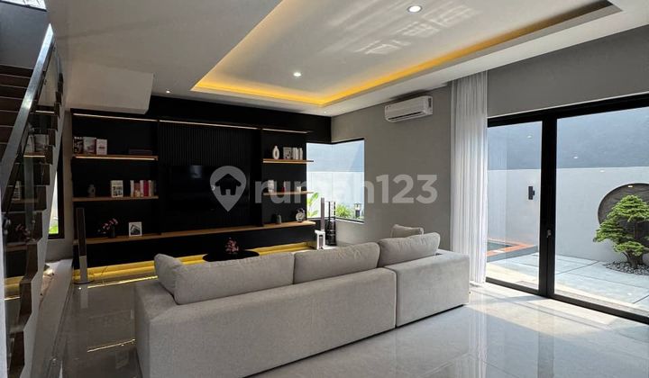 Dijual Rumah Baru Bangunan Mandiri Kencana Loka, Bsd City