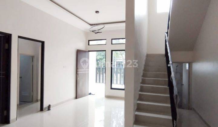 Dijual Rumah Bagus Modern Rapih Siap Huni di Villa Melati Mas Bsd 1