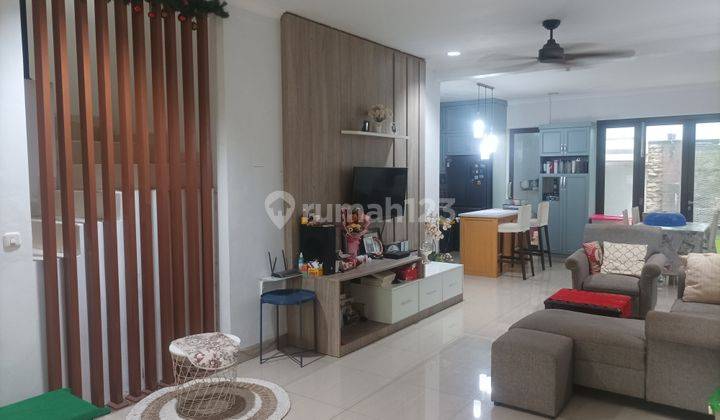 Jual Cepat Rumah Modern Minimalis Semi Furnished di Nusaloka Bsd 1