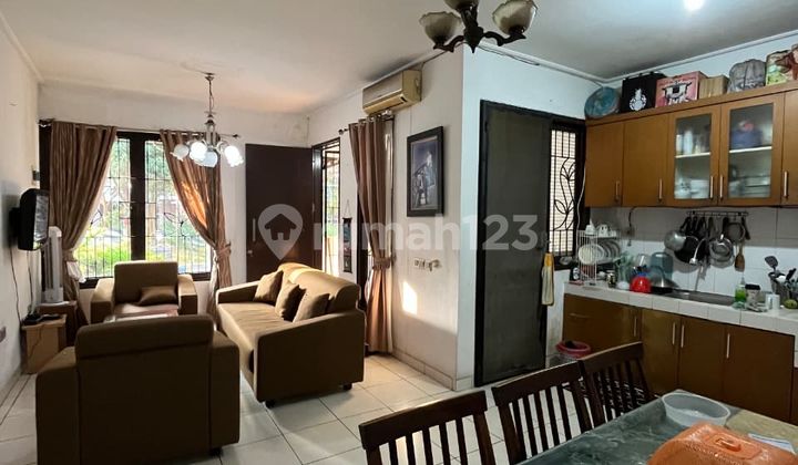 For Sale: Serenade Lake Gading Serpong House 2