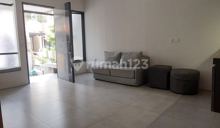 FOR SALE AT A LOSS INVENSIHAUS TABEBUYA - BSD Semi-Furnished House