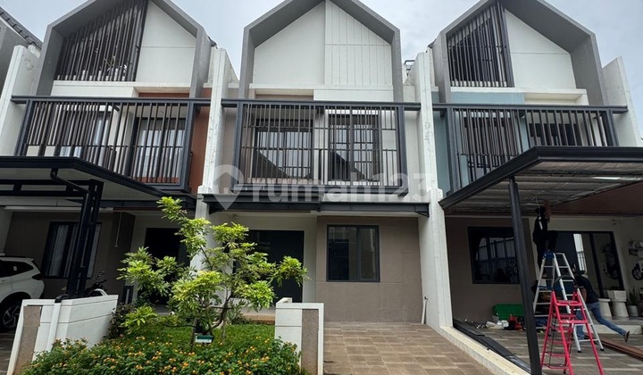 Rumah Dijual di Leonora Symphonia Gading Serpong