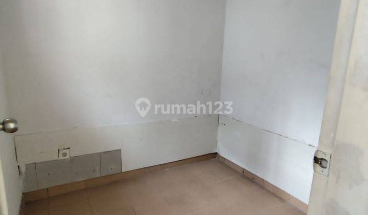 Dijual Rumah Rapih Halaman Belakang Luas di The Green Bsd 2